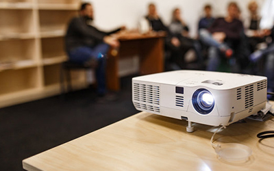 projector Screen on rent in Delhi 